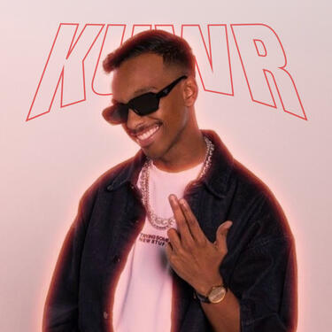 Dee Production KUWR